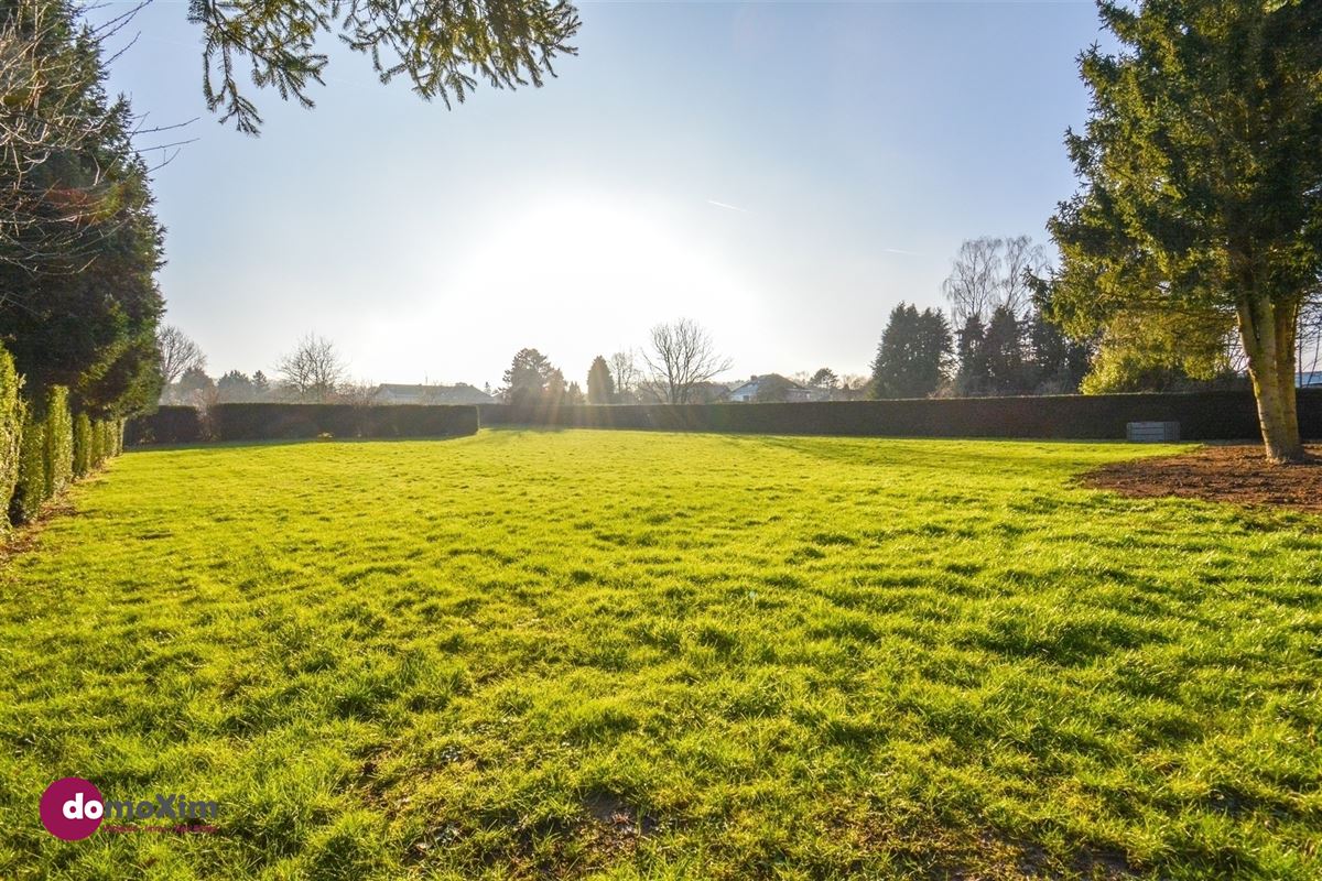 De Oude Korenmolen van Veltem, een unieke villa op een perceel van 47 are