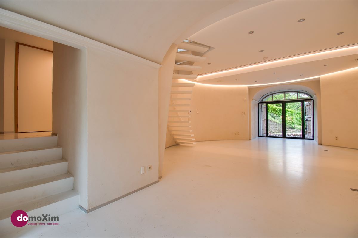 De Oude Korenmolen van Veltem, een unieke villa op een perceel van 47 are
