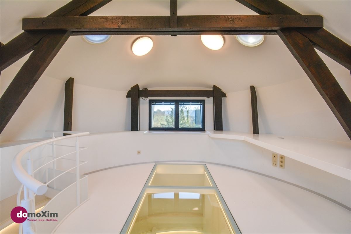 De Oude Korenmolen van Veltem, een unieke villa op een perceel van 47 are