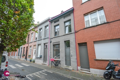 Opbrengsteigendom met 3 studentenstudio's in hartje Mechelen