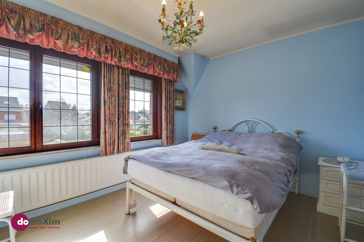Villa majestueuse avec 3 chambres à coucher sur un terrain spacieux à Hever