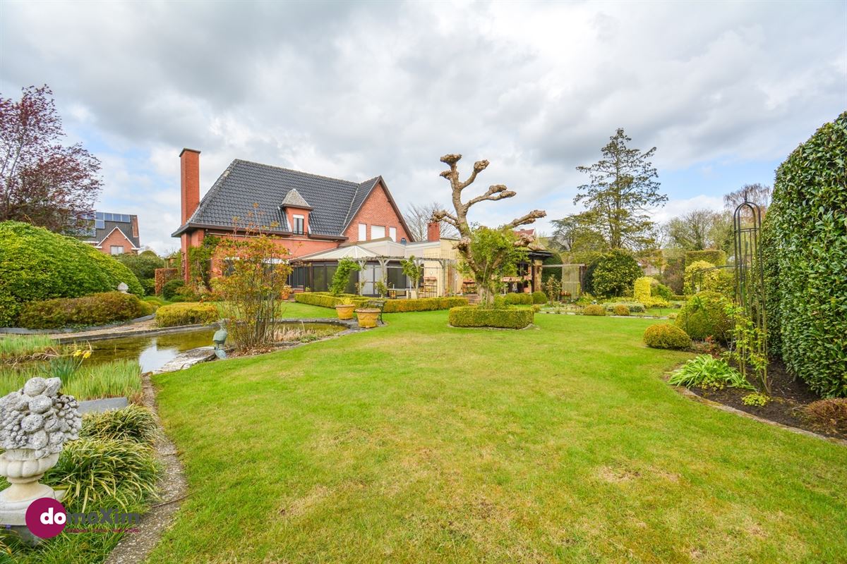 Villa majestueuse avec 3 chambres à coucher sur un terrain spacieux à Hever