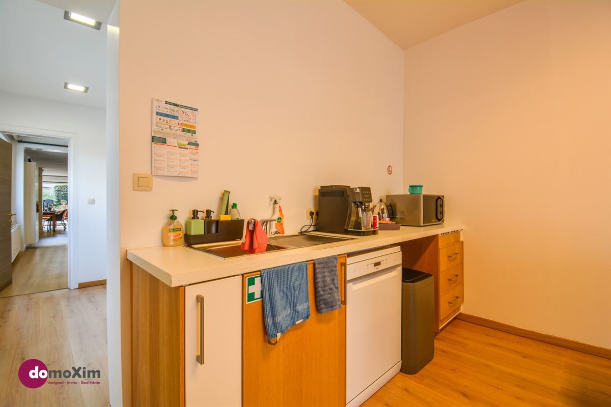 Ideally located commercial property in the center of Zemst
