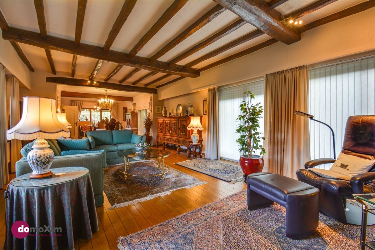Villa majestueuse avec 3 chambres à coucher sur un terrain spacieux à Hever