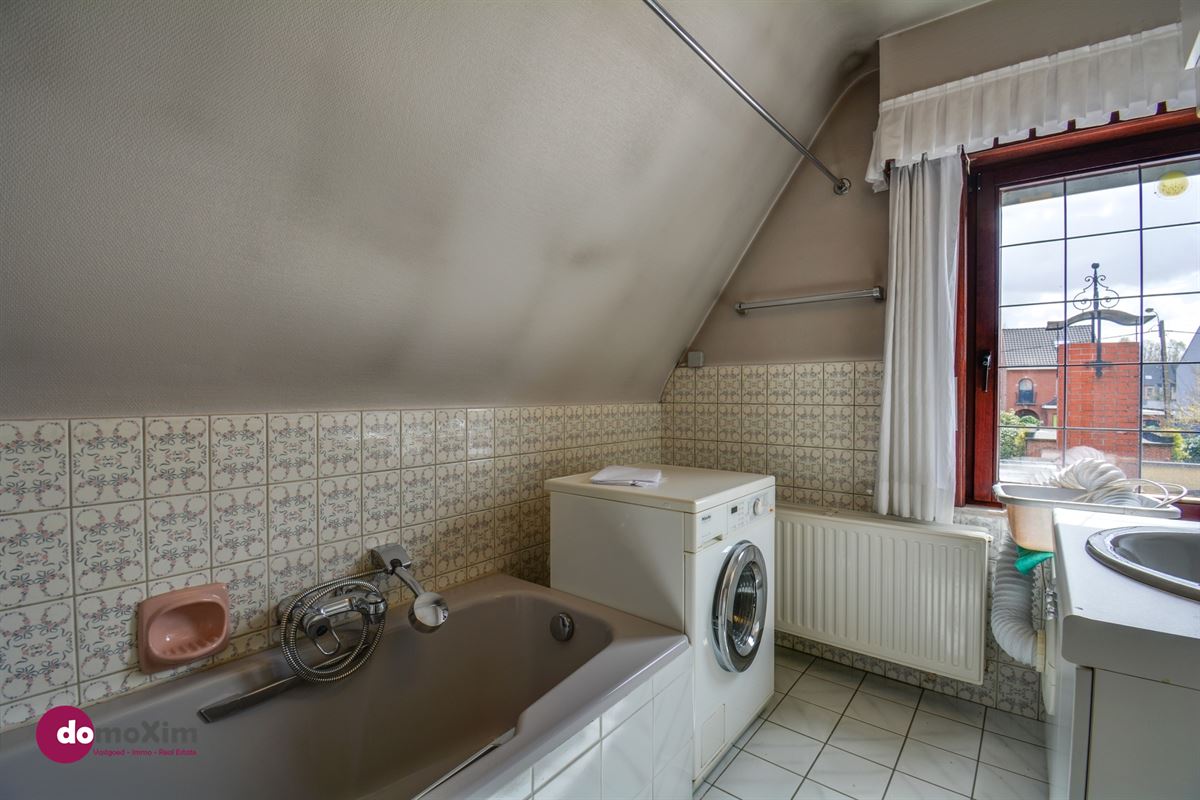 Villa majestueuse avec 3 chambres à coucher sur un terrain spacieux à Hever