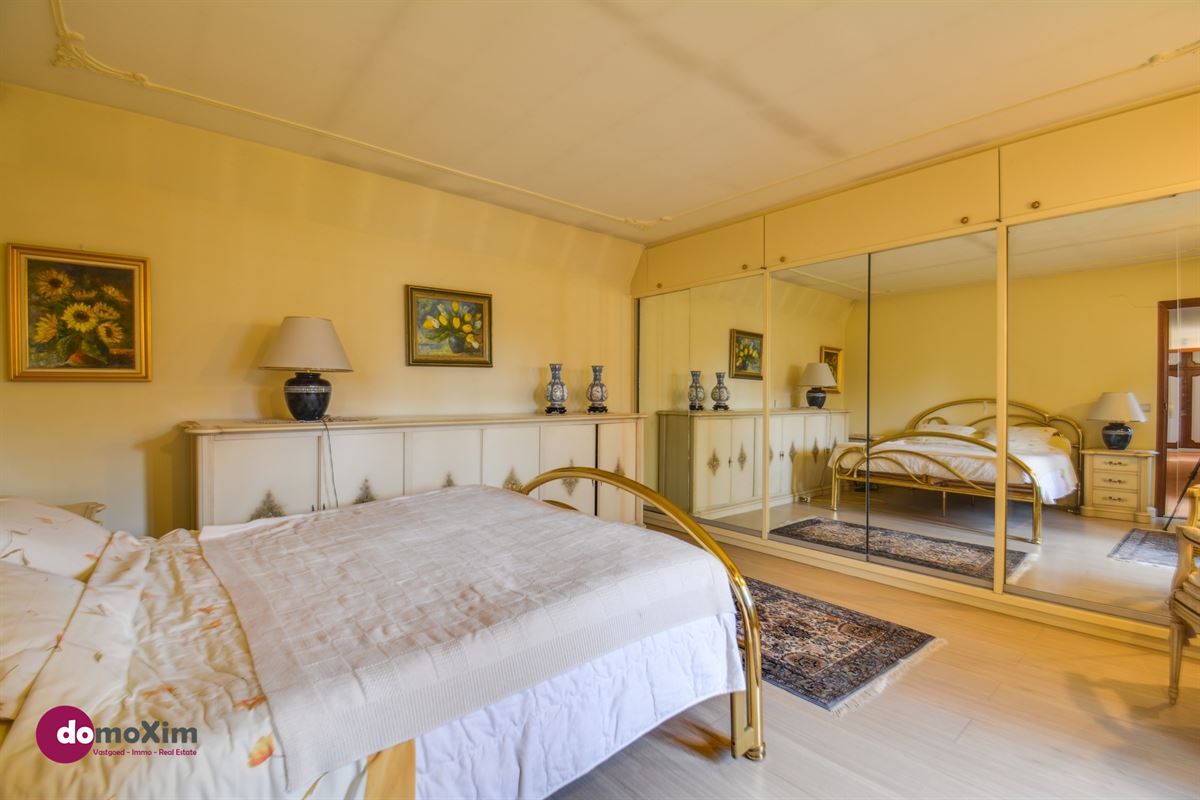 Villa majestueuse avec 3 chambres à coucher sur un terrain spacieux à Hever