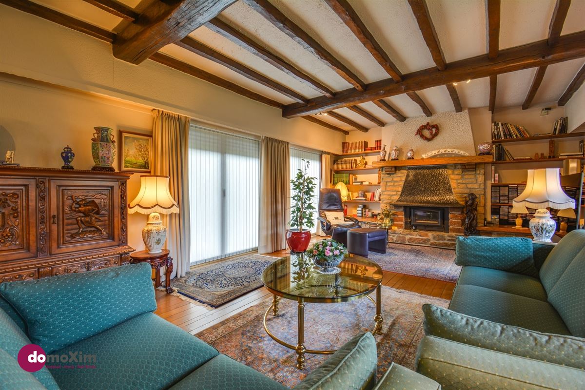 Villa majestueuse avec 3 chambres à coucher sur un terrain spacieux à Hever