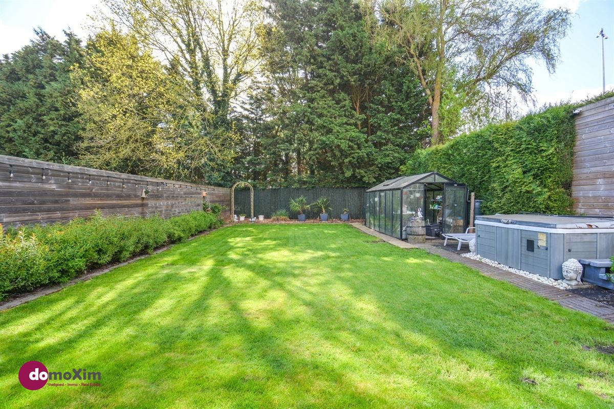 Charmante woning met ruim atelier nabij de vaart in Boortmeerbeek