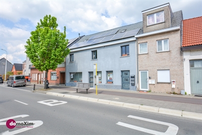 Woning voor gemengd gebruik / opbrengsteigendom nabij het centrum van Muizen