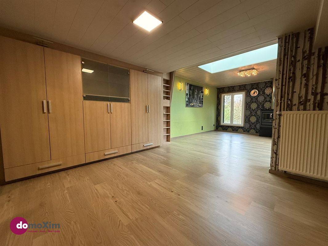 Woning voor gemengd gebruik / opbrengsteigendom nabij het centrum van Muizen