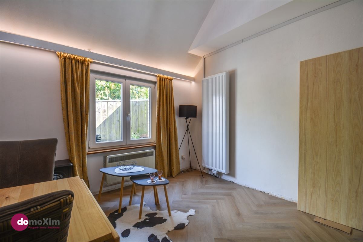 Woning voor gemengd gebruik / opbrengsteigendom nabij het centrum van Muizen