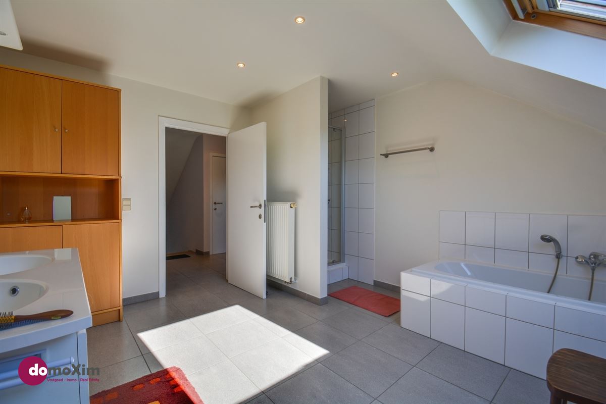 Mooie instapklare woning met 4 slaapkamers in Hever