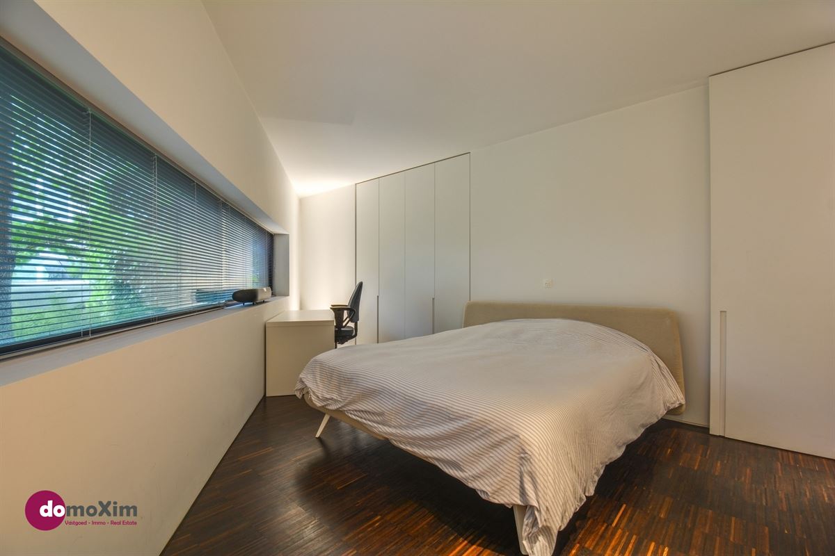 Architecturale woning met parking in het hart van Leuven