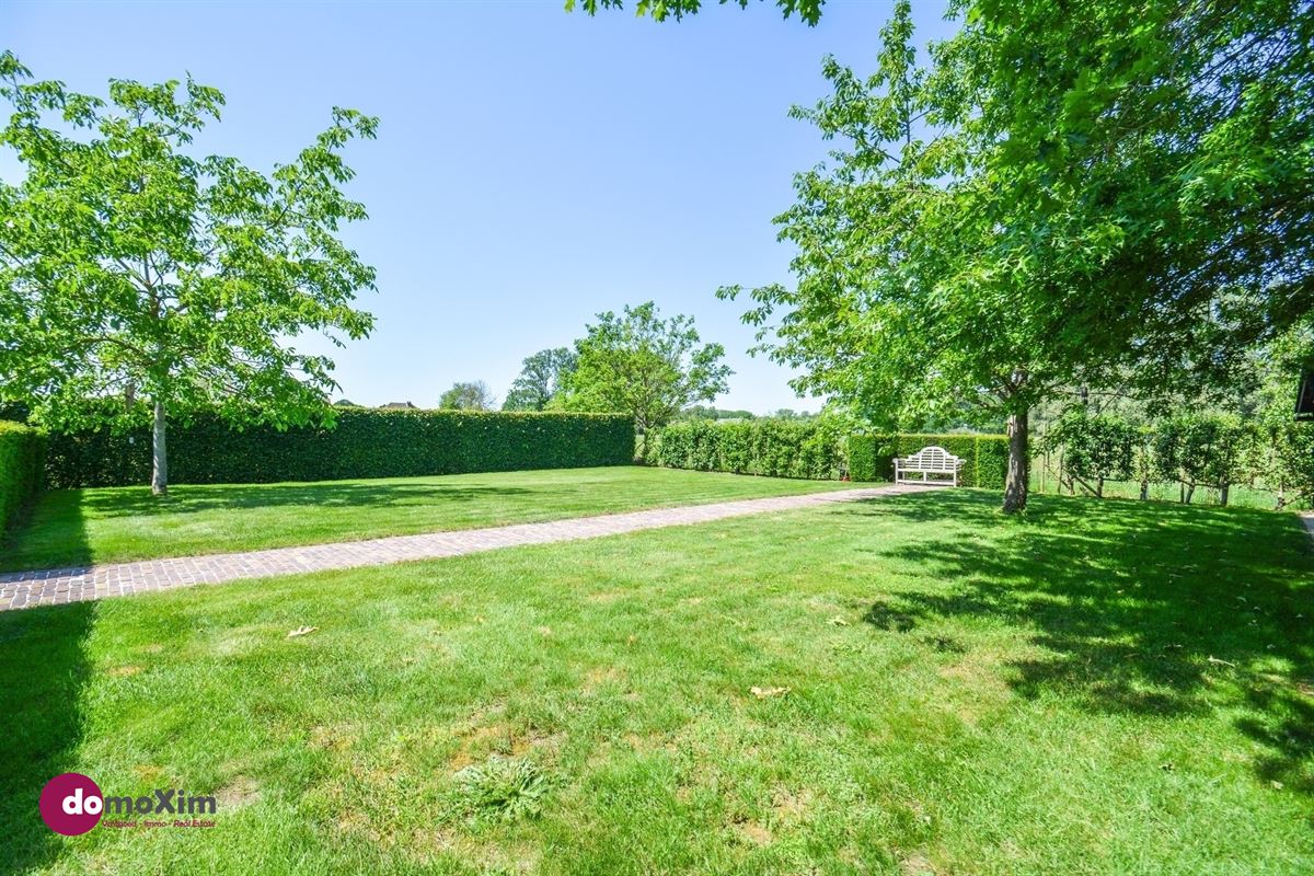 Spacious move-in ready family home in a unique location in Herent
