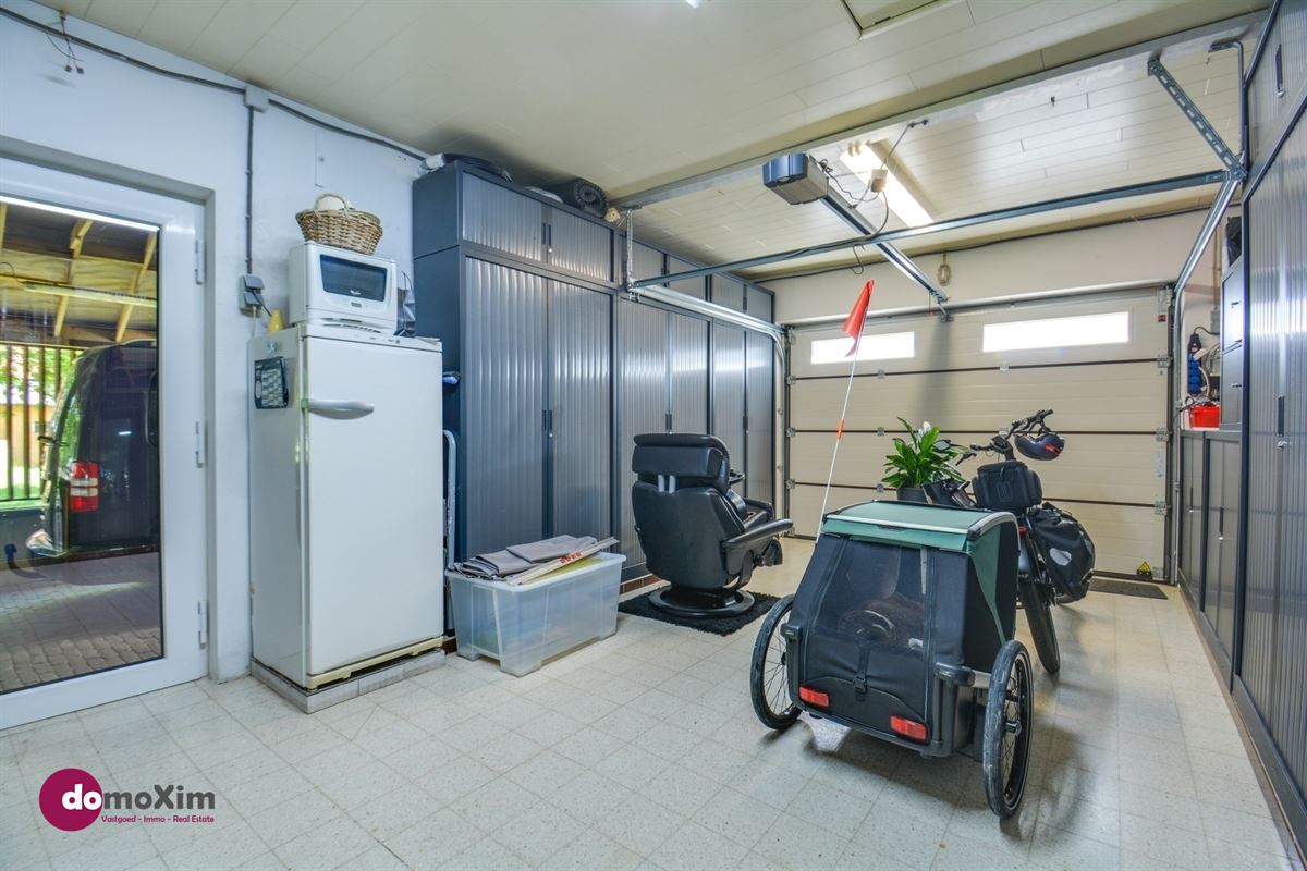 Spacious move-in ready family home in a unique location in Herent