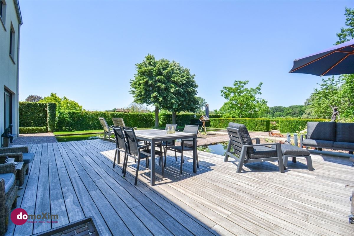 Spacious move-in ready family home in a unique location in Herent