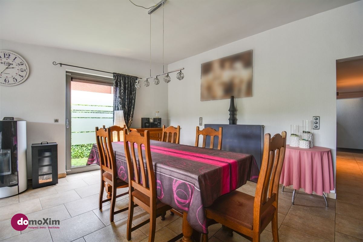 Woning met handelsruimte op een gunstige locatie in Kampenhout