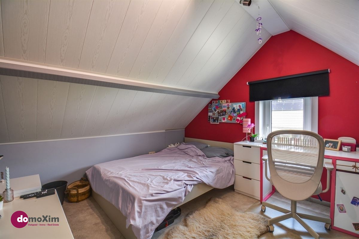 Woning met handelsruimte op een gunstige locatie in Kampenhout