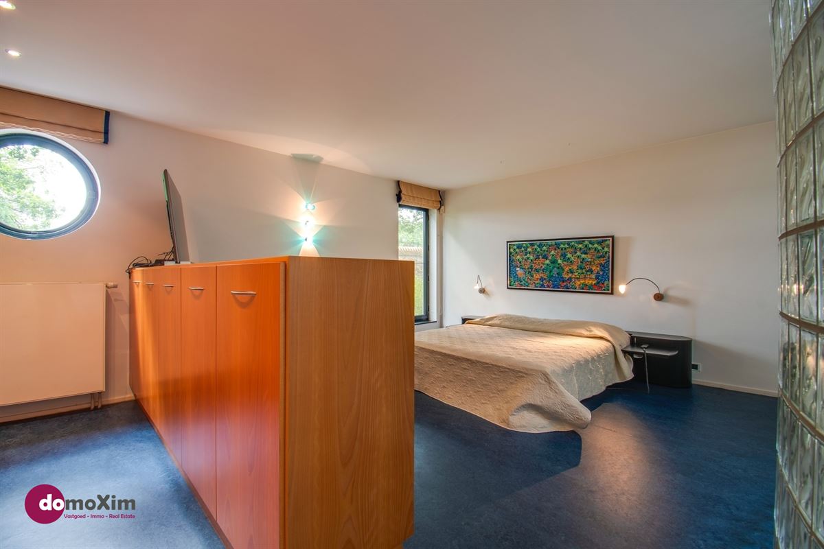 Architecturale parel in de Lievekensbossen in Schiplaken