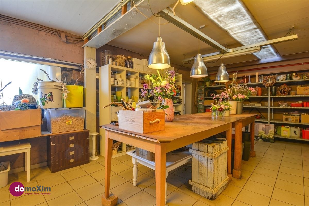 Woning met handelsruimte op een gunstige locatie in Kampenhout