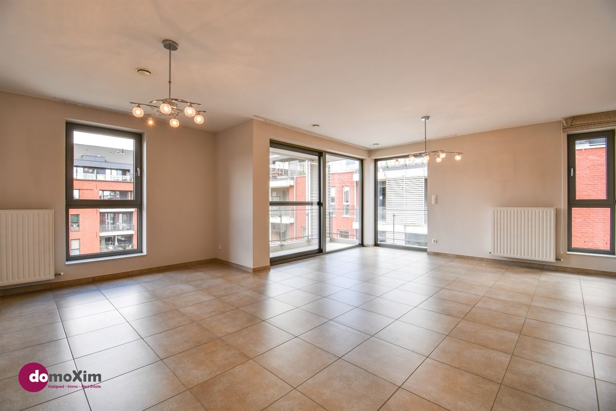 Move-in-ready 3-bedroom apartment with parking in the heart of Boortmeerbeek