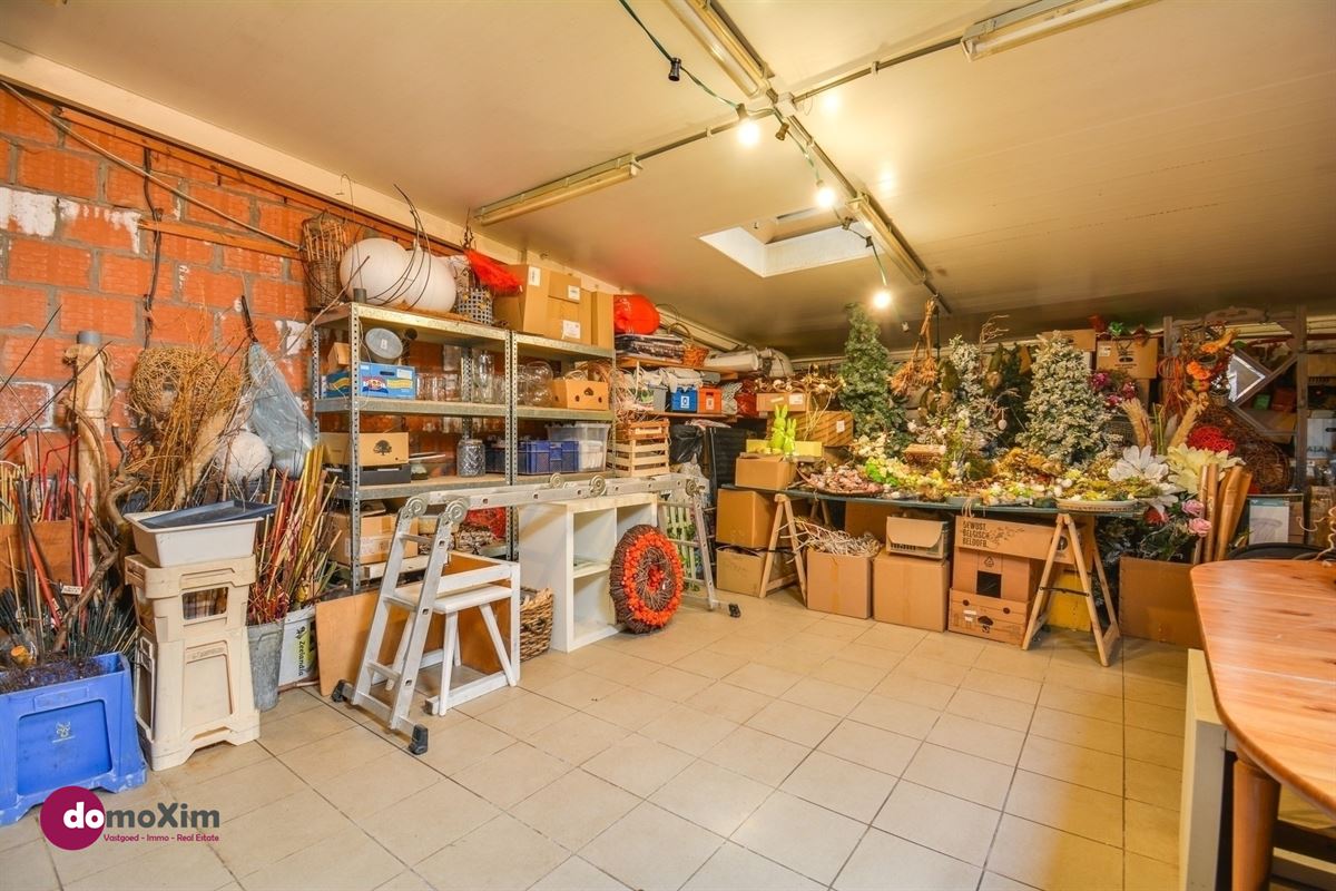 Handelsruimte met woonst op een gunstige locatie in Kampenhout
