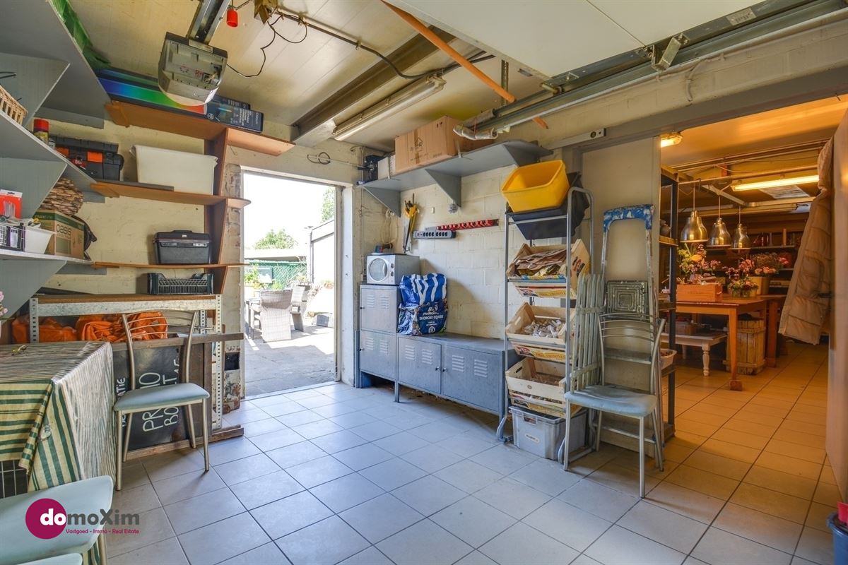 Handelsruimte met woonst op een gunstige locatie in Kampenhout