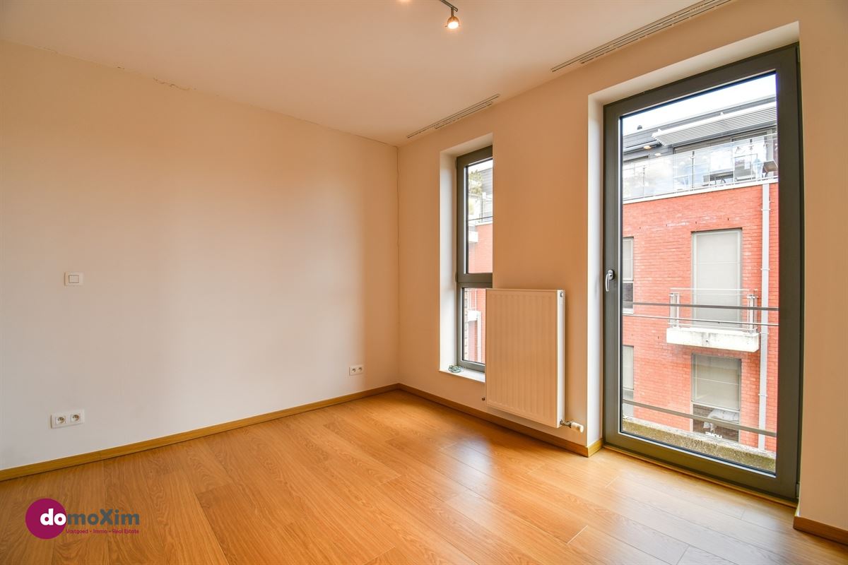 Move-in-ready 3-bedroom apartment with parking in the heart of Boortmeerbeek