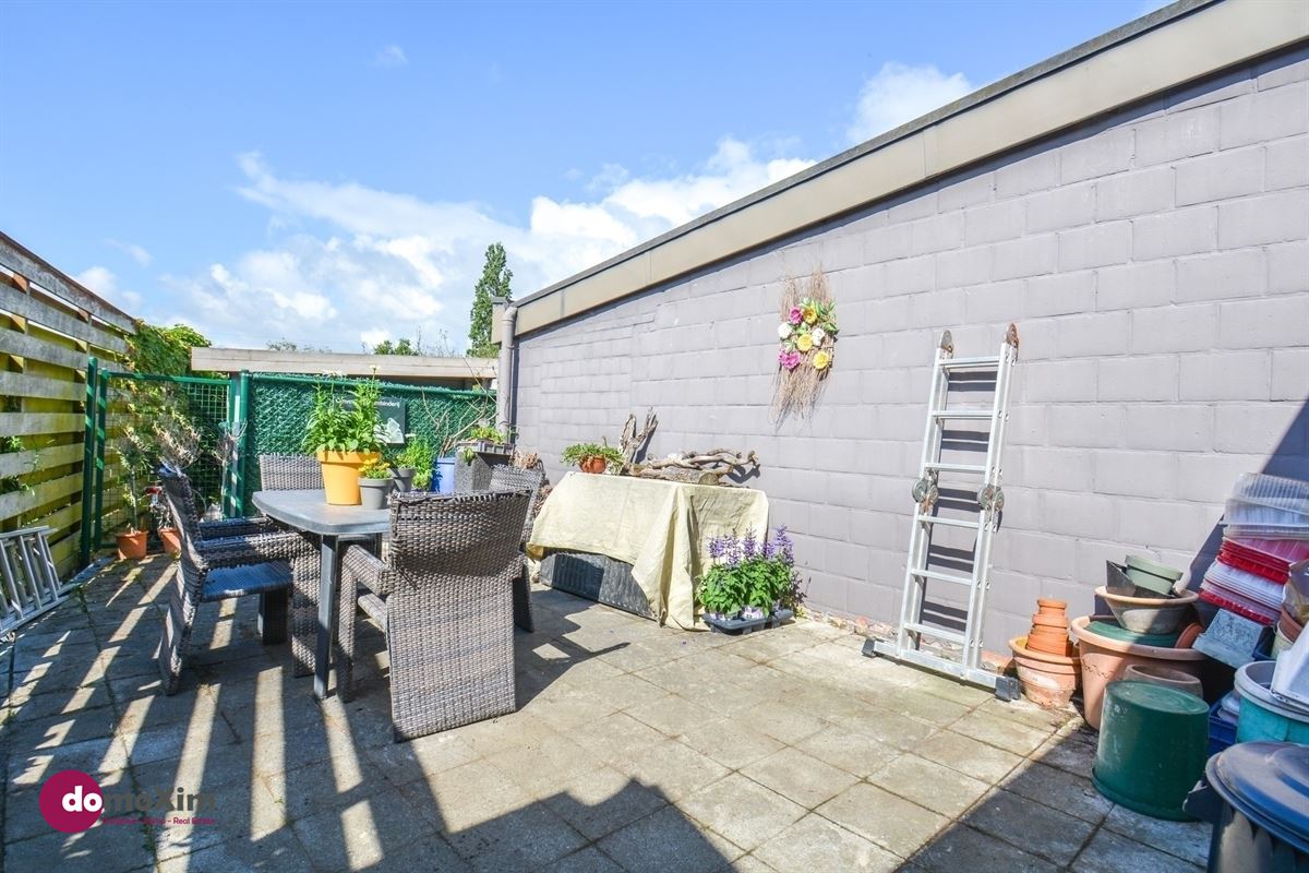 Handelsruimte met woonst op een gunstige locatie in Kampenhout