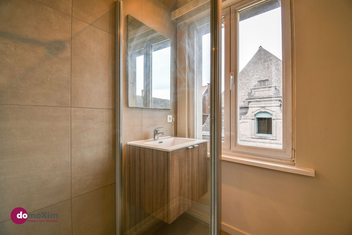 Investment property with 3 apartments and commercial space in downtown Mechelen