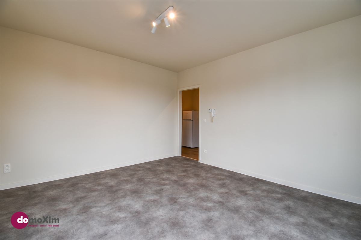 Investment property with 3 apartments and commercial space in downtown Mechelen