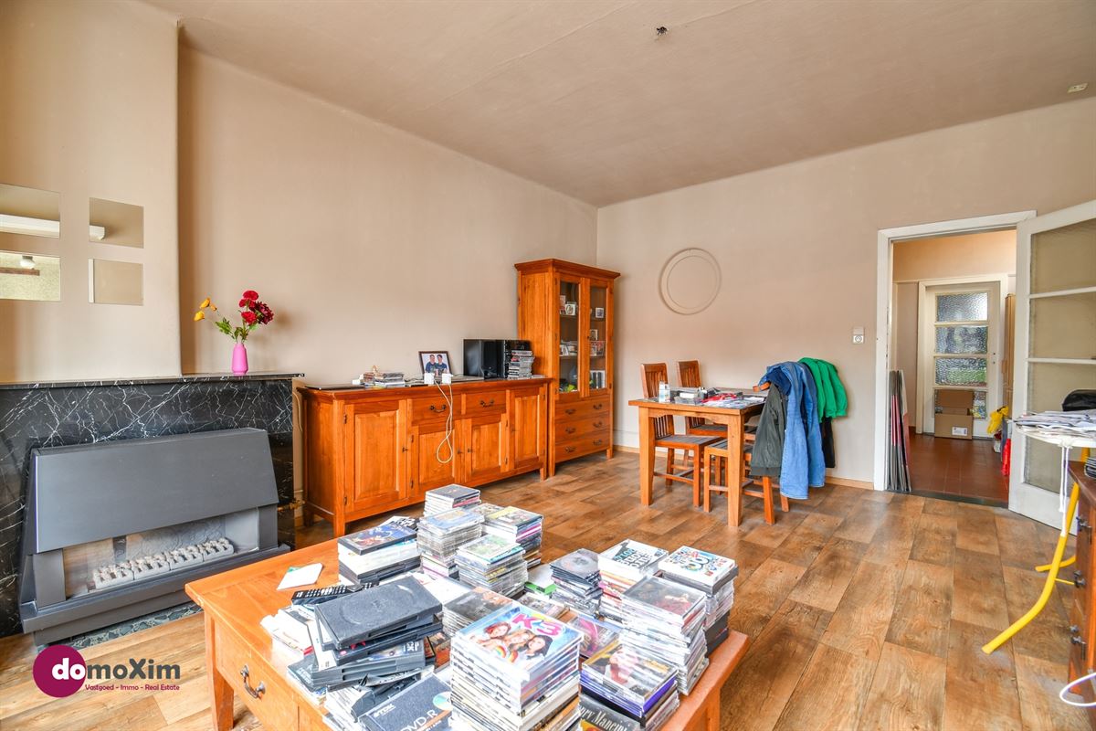 Attractive Investment Property with 3 Apartments and a Let Commercial Unit in a Prime Location in Mechelen