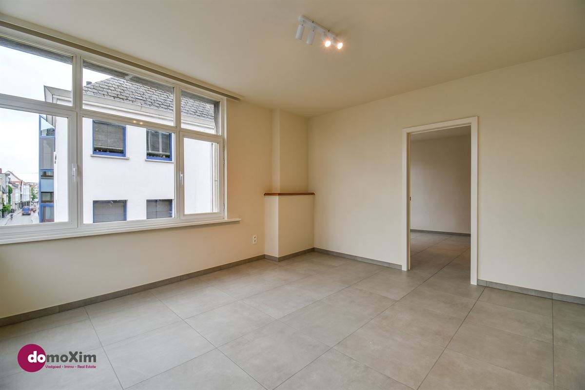 Investment property with 3 apartments and commercial space in downtown Mechelen