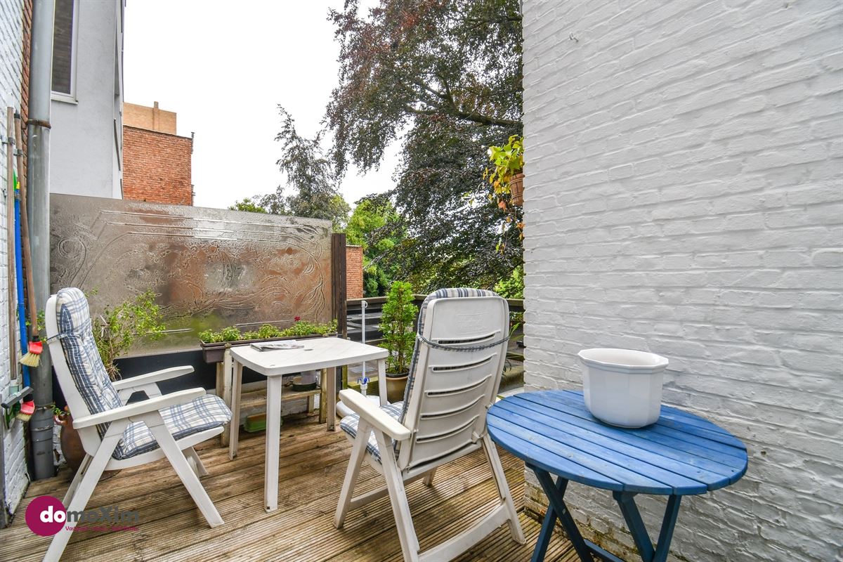Attractive Investment Property with 3 Apartments and a Let Commercial Unit in a Prime Location in Mechelen