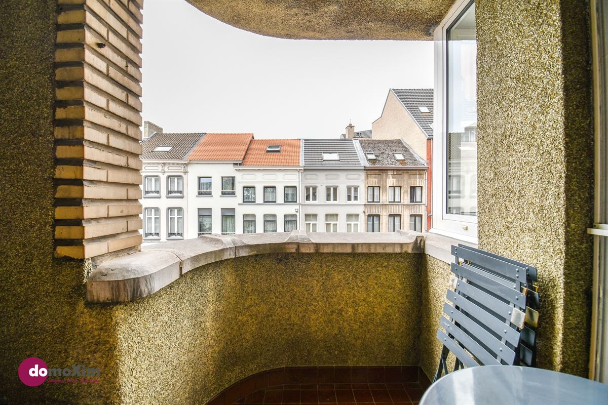 Attractive Investment Property with 3 Apartments and a Let Commercial Unit in a Prime Location in Mechelen