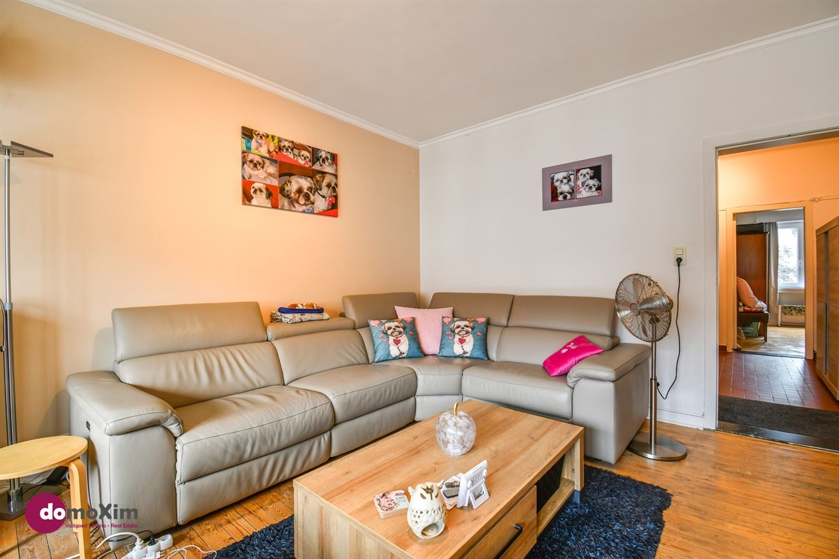 Attractive Investment Property with 3 Apartments and a Let Commercial Unit in a Prime Location in Mechelen