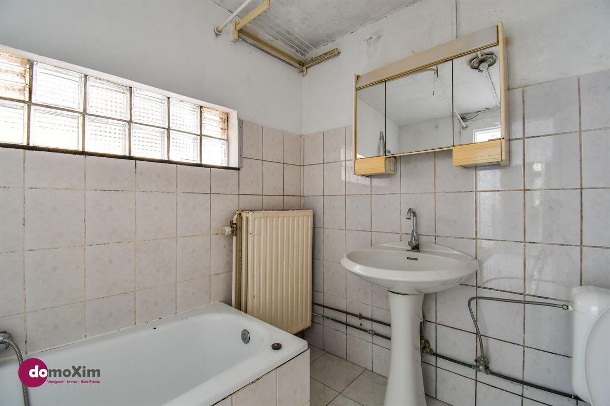 Charmante maison de maître à rénover avec jardin urbain, près du centre de Malines