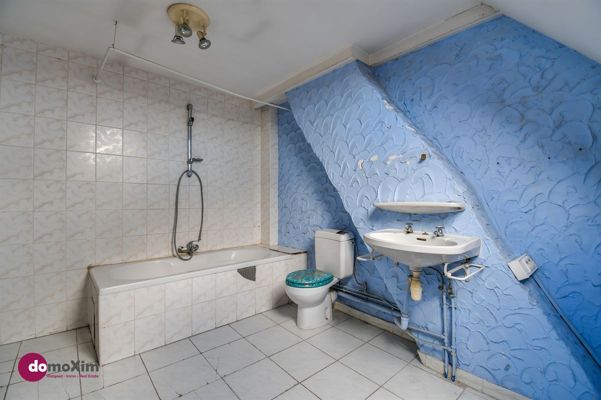 Charmante maison de maître à rénover avec jardin urbain, près du centre de Malines