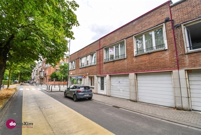 One-bedroom apartment with garage in Schaarbeek
