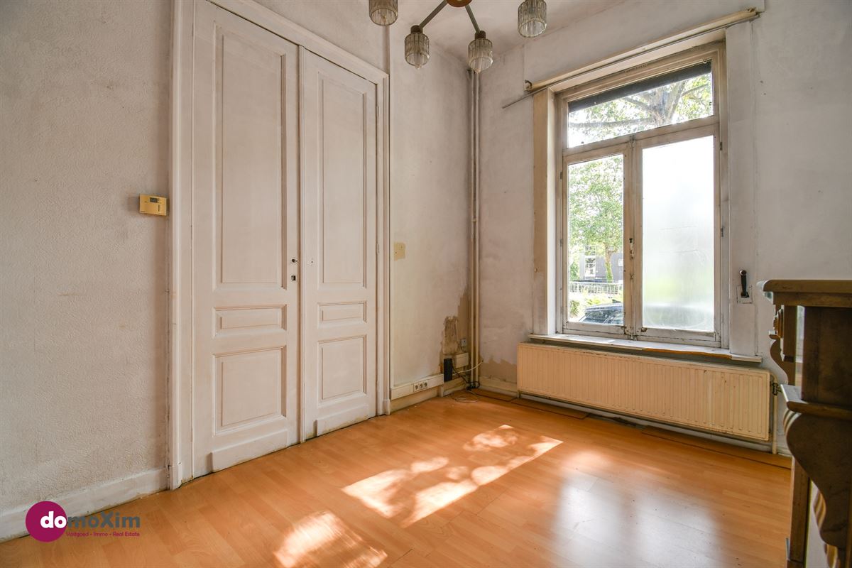 Charmante maison de maître à rénover avec jardin urbain, près du centre de Malines
