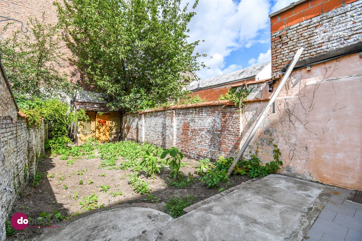 Charmante maison de maître à rénover avec jardin urbain, près du centre de Malines
