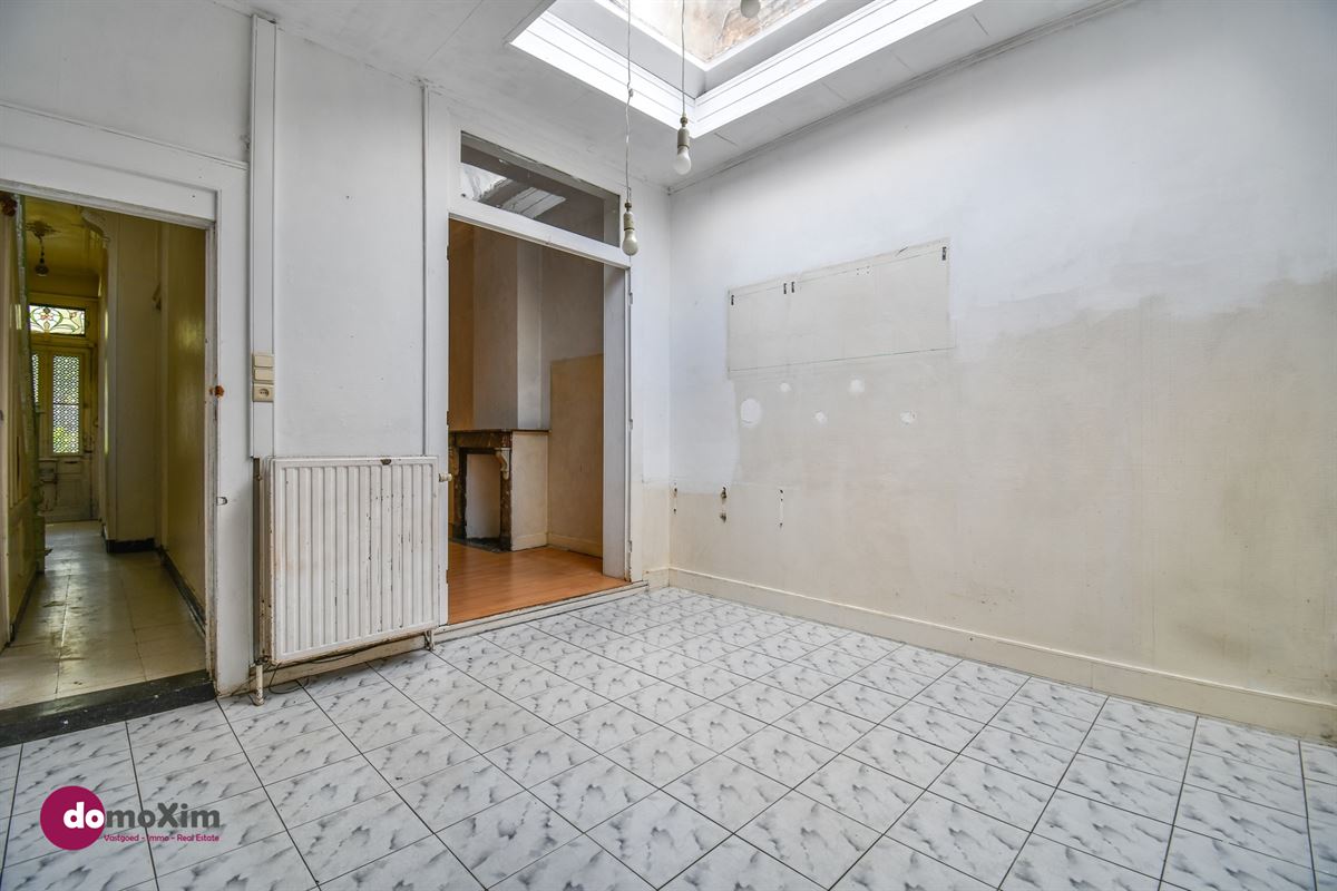 Charmante maison de maître à rénover avec jardin urbain, près du centre de Malines