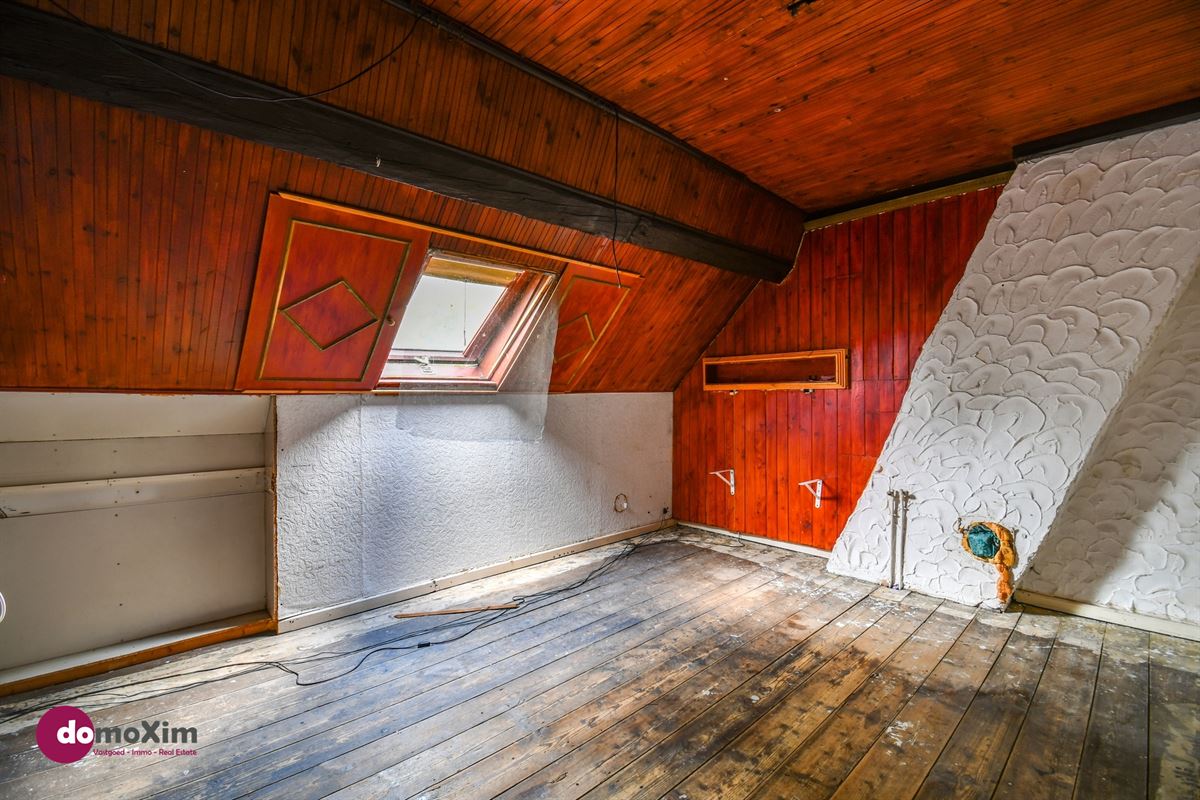 Charmante maison de maître à rénover avec jardin urbain, près du centre de Malines