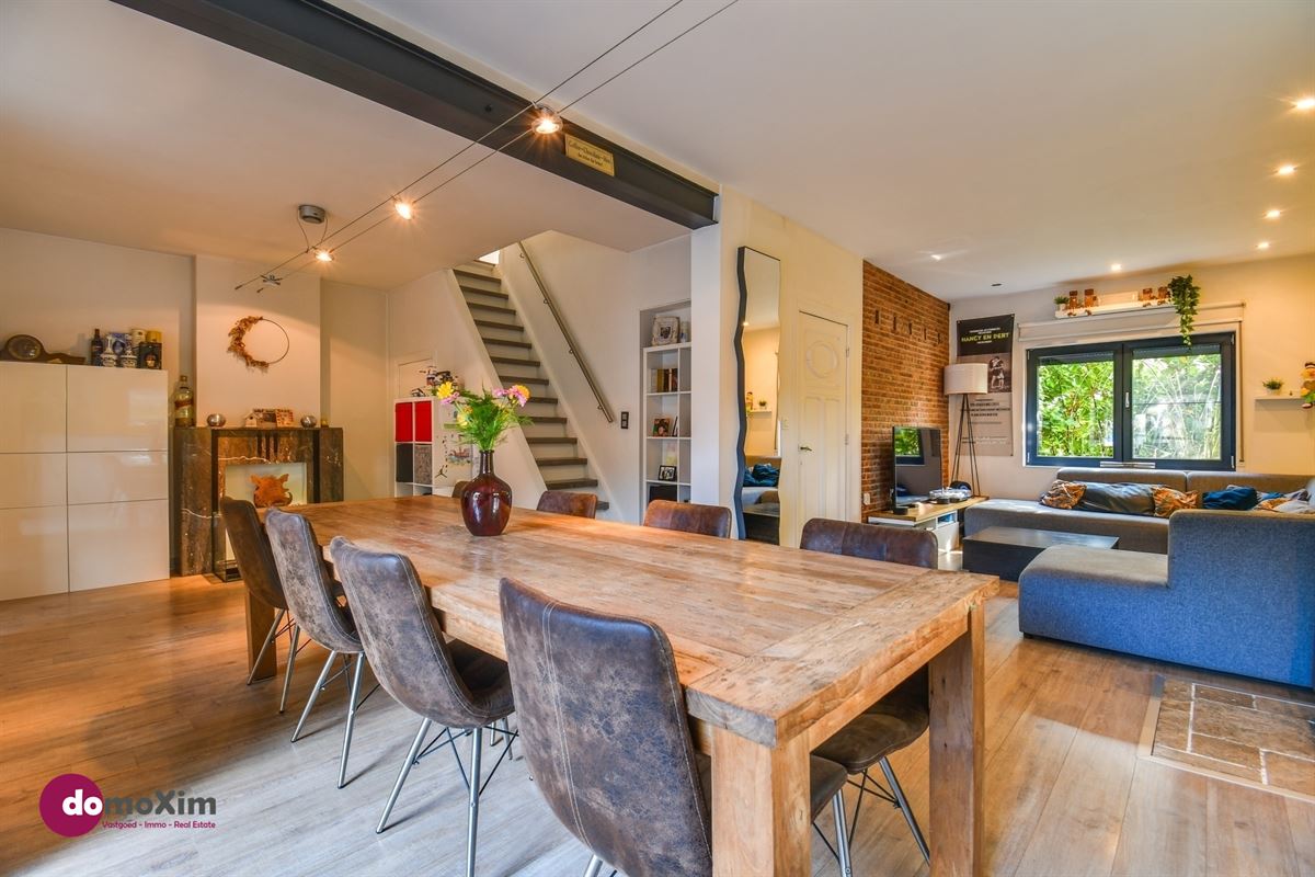 Instapklare woning met ruime hangar nabij het centrum van Hever