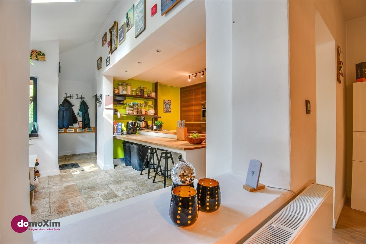 Instapklare woning met ruime hangar nabij het centrum van Hever