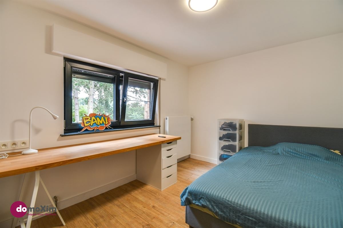 Instapklare woning met ruime hangar nabij het centrum van Hever
