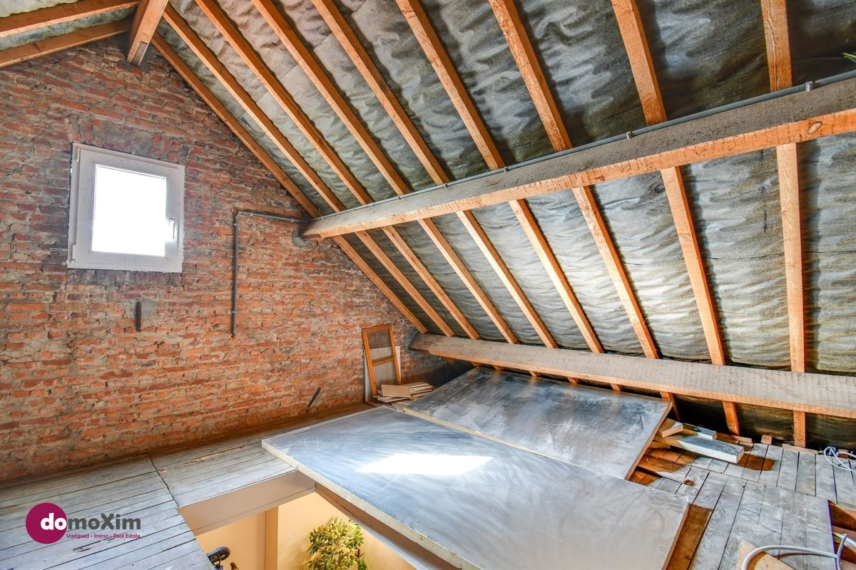 Instapklare woning met ruime hangar nabij het centrum van Hever