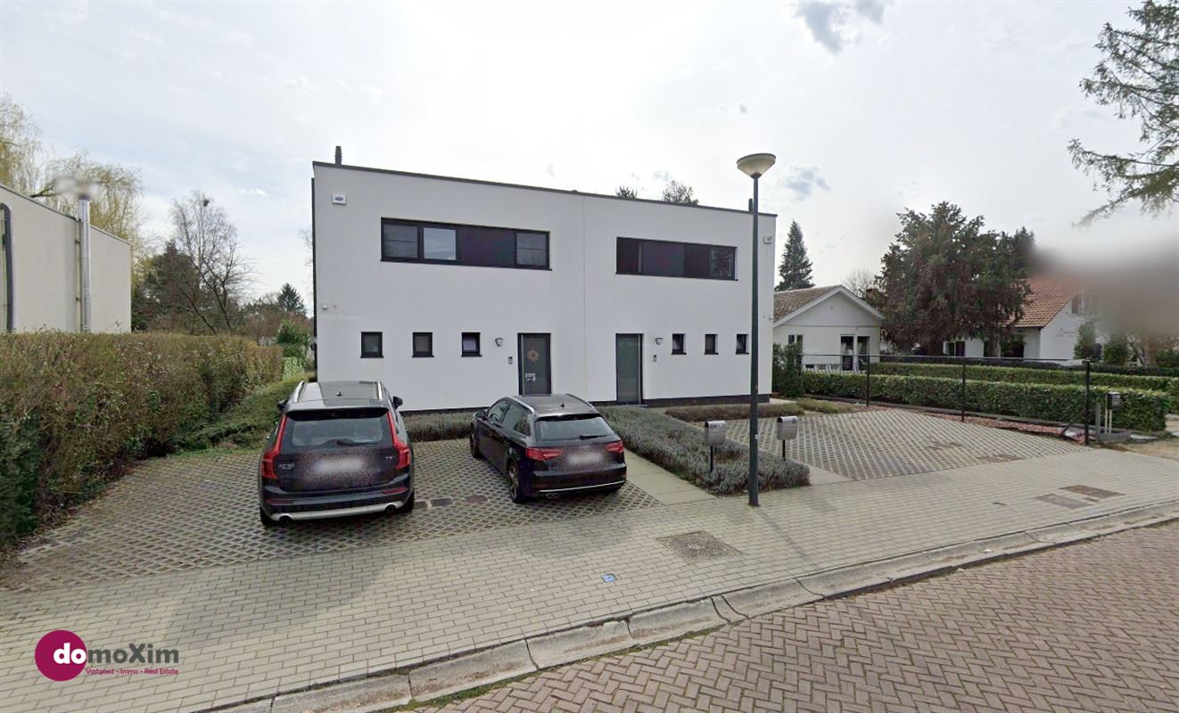 Modern 2-bedroom home with a spacious yard located in a residential neighborhood in Tervuren