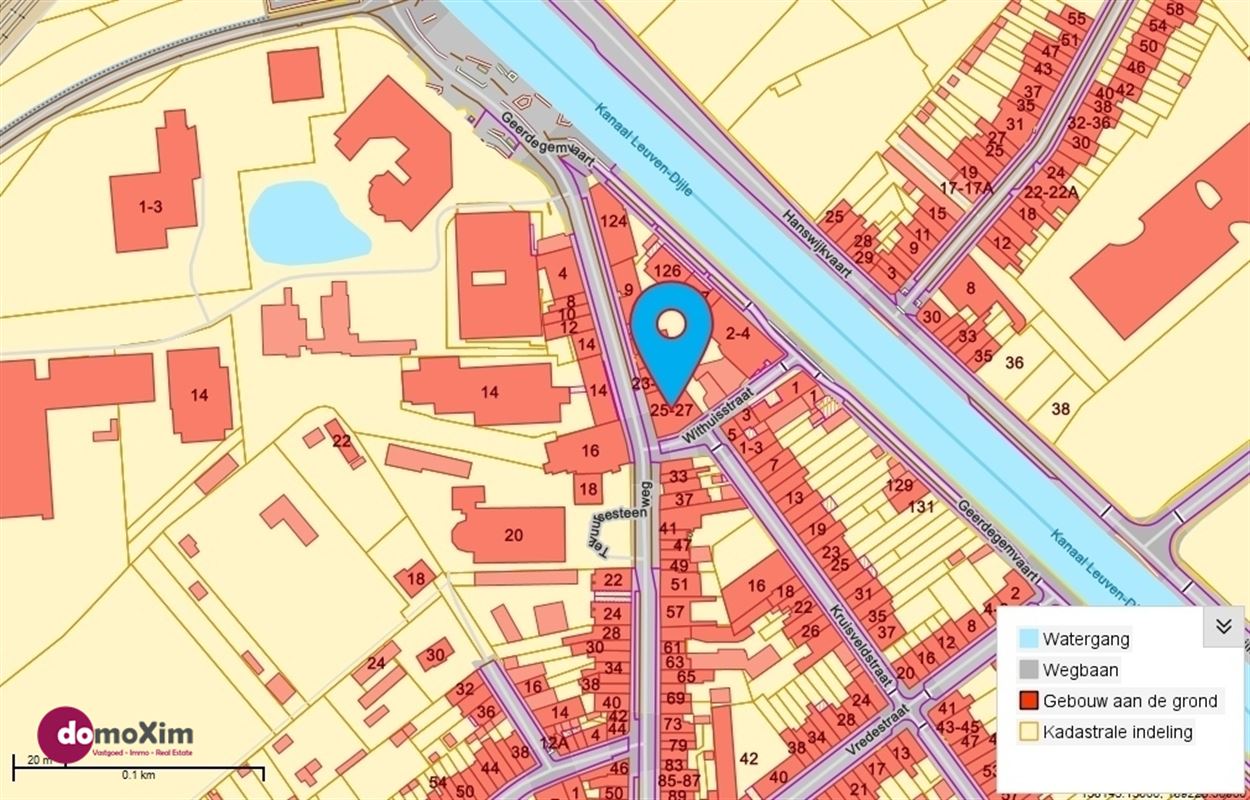 Spacious apartment with 2 bedrooms located on the canal