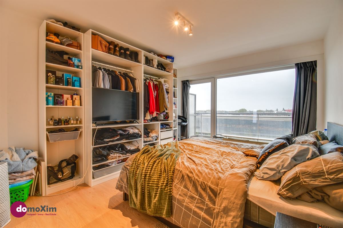 Move-in-ready apartment with two terraces and a garage in a prime location in Mechelen